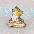 Pin's "just a girl who loves cat" 💗😽🫠