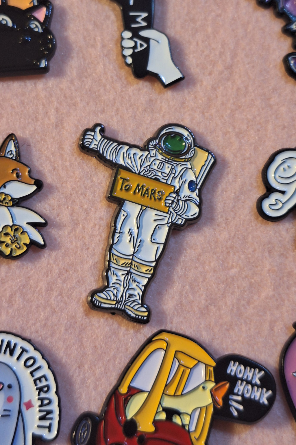 Pin's "to Mars"👩‍🚀🌌🛰