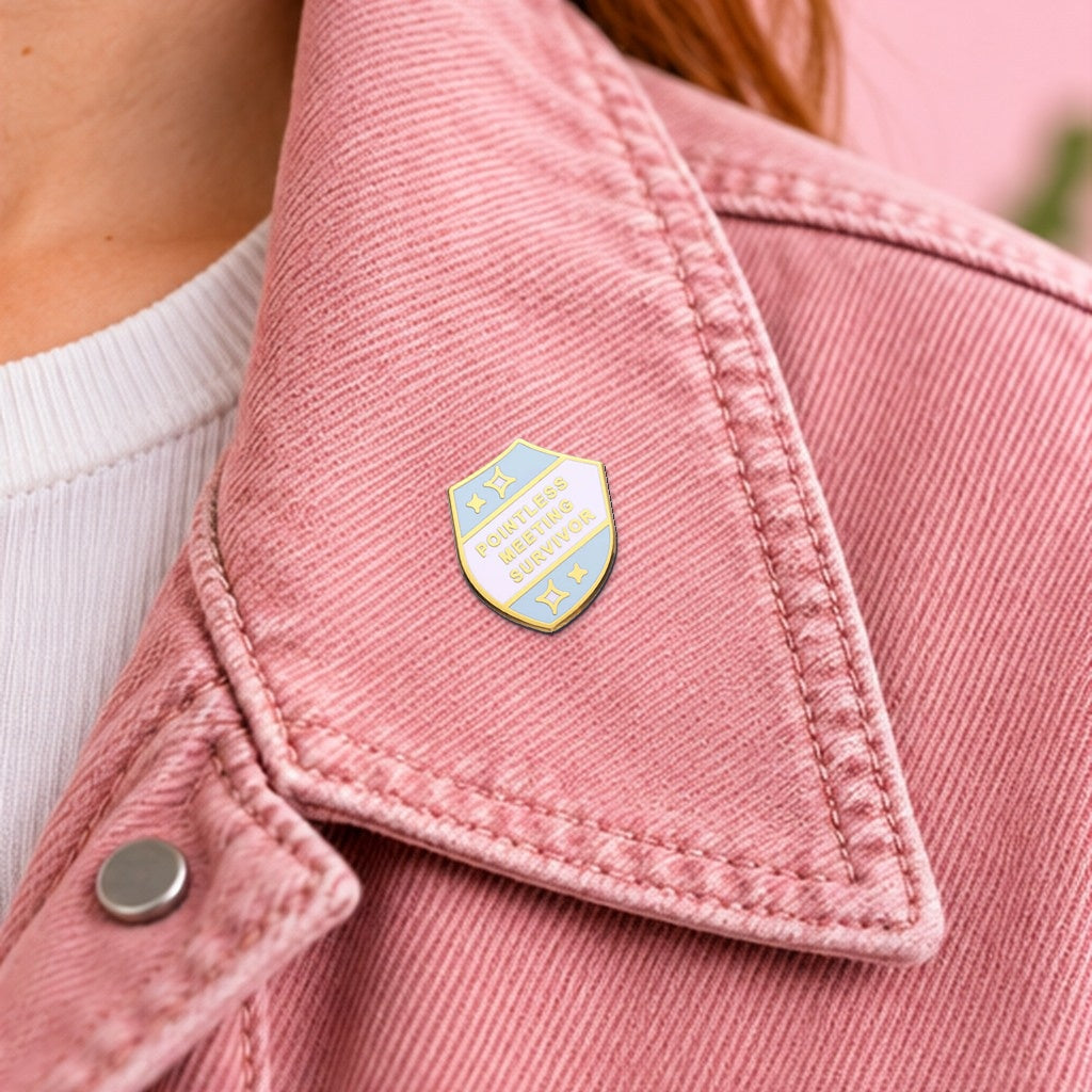 Pin's Pointless Meeting Survivor — veste