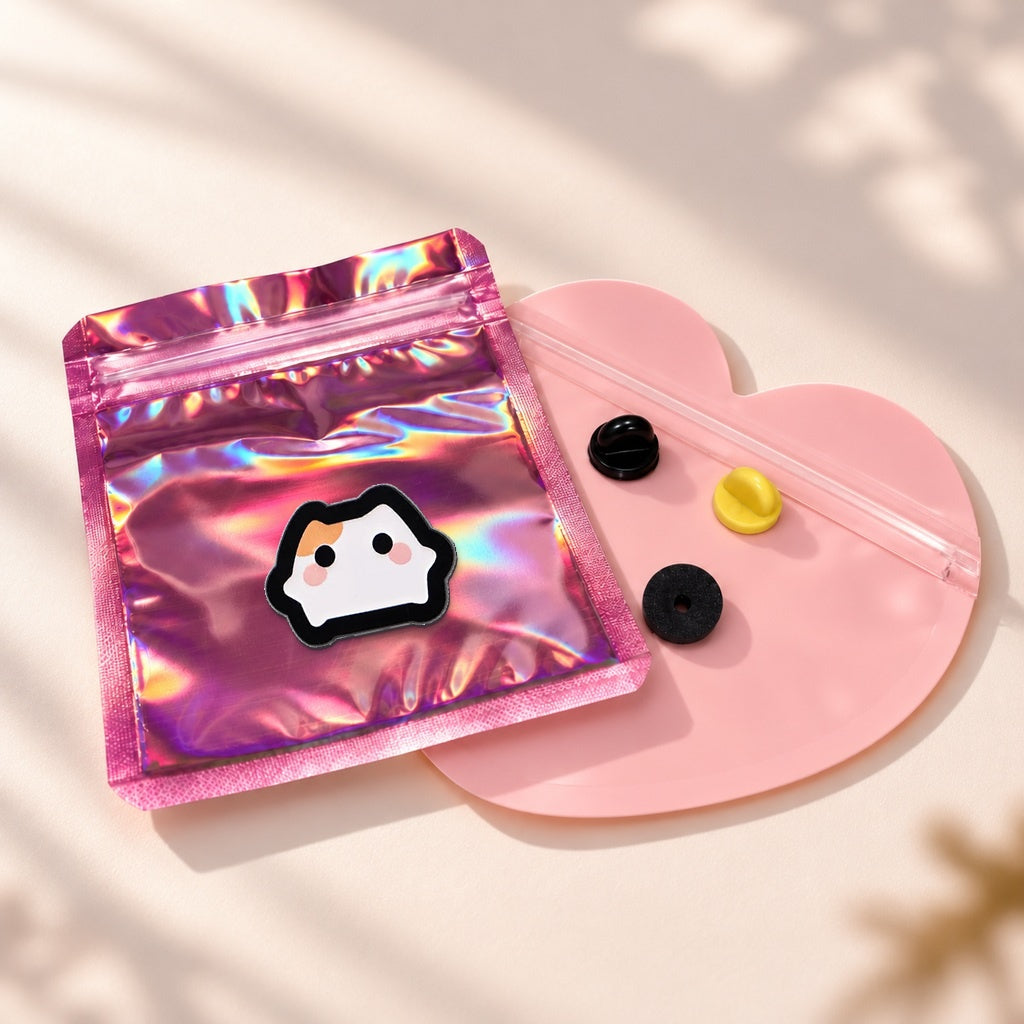 Cute Cat Pin — pochette