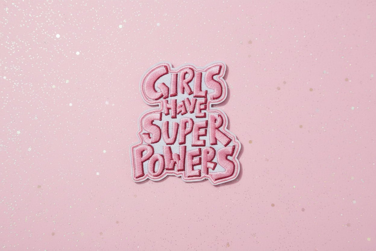 Patch ecusson (thermocollant) "Girls have..."