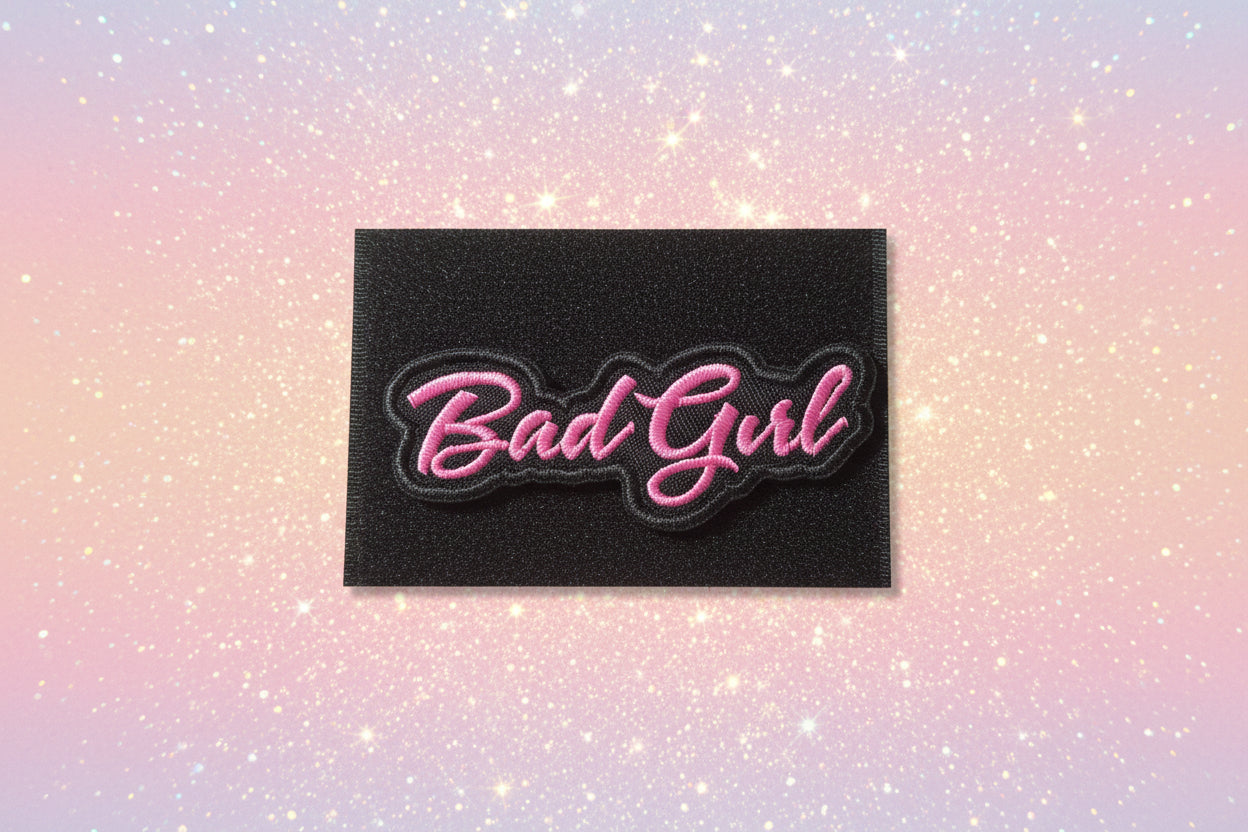 Patch ecusson (thermocollant+ velcro) "Badgirl"